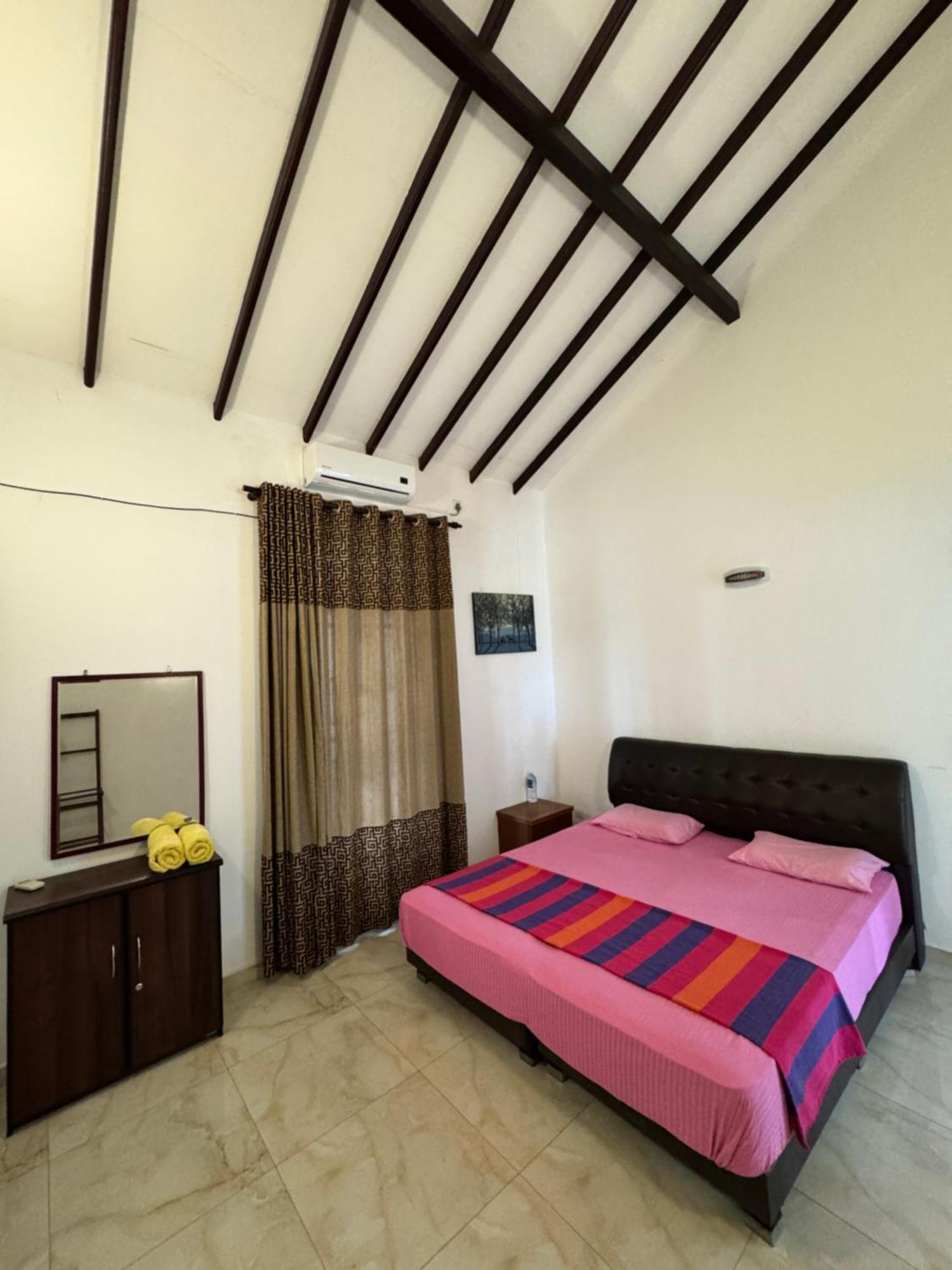 Grand Royal Villa Negombo Exterior foto